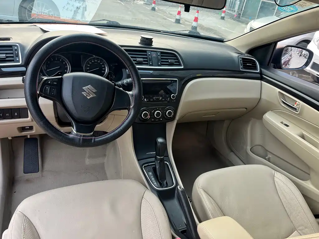 Alivio 1.6 L Auto Pleasure