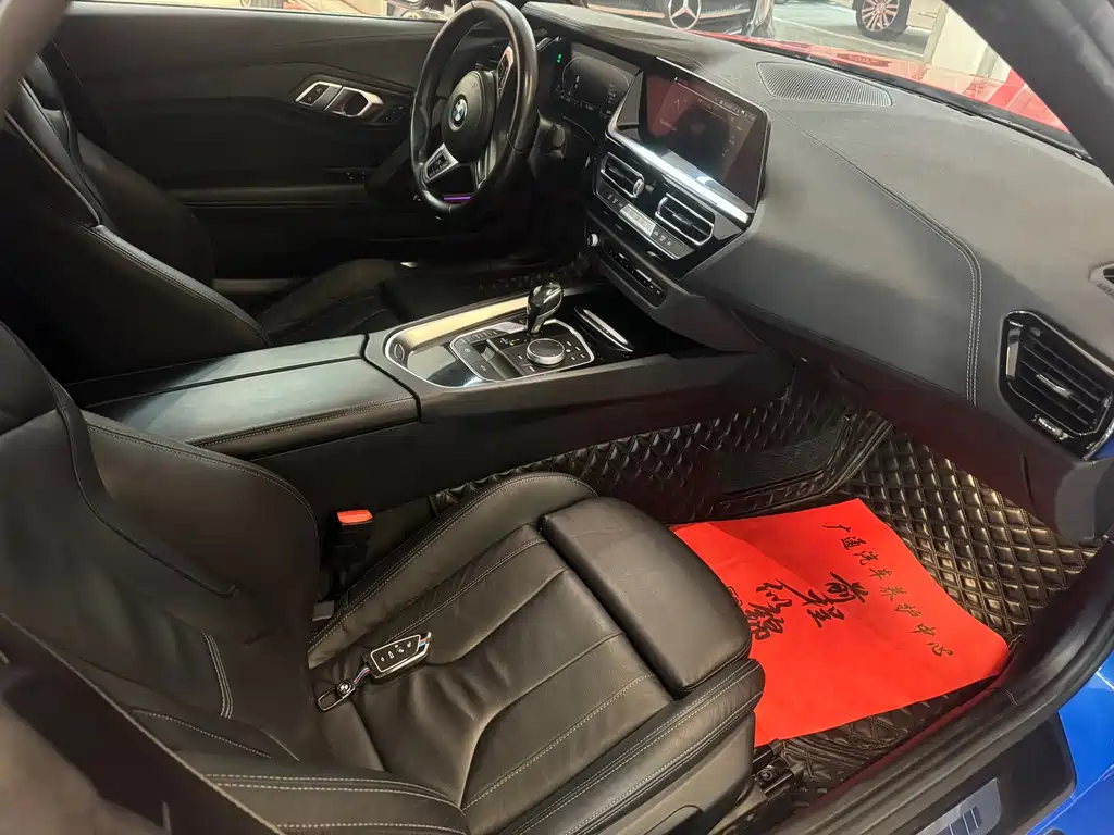 BMW Z4 sDrive 25 i Silver Frost Limited