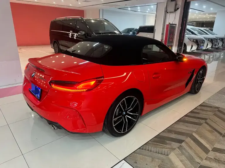 BMW Z4 sDrive 25 i Silver Frost Limited