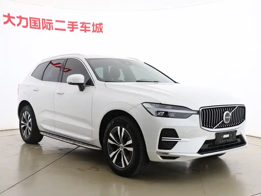 Volvo XC60 B5 4 WD Smart Ease Luxury