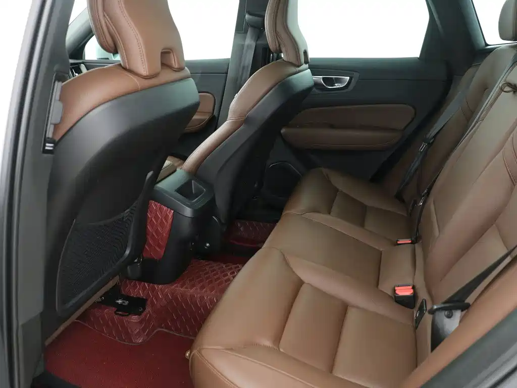 Volvo XC60 B5 4 WD Smart Ease Luxury