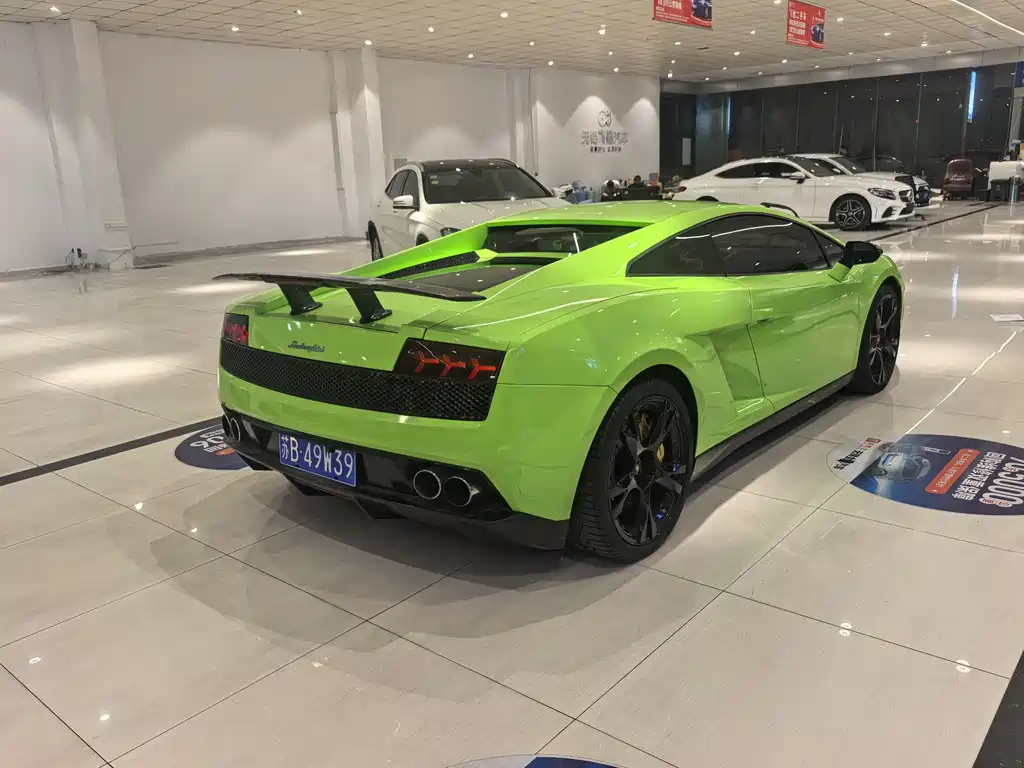 Gallardo LP 560-4 Gold Edition