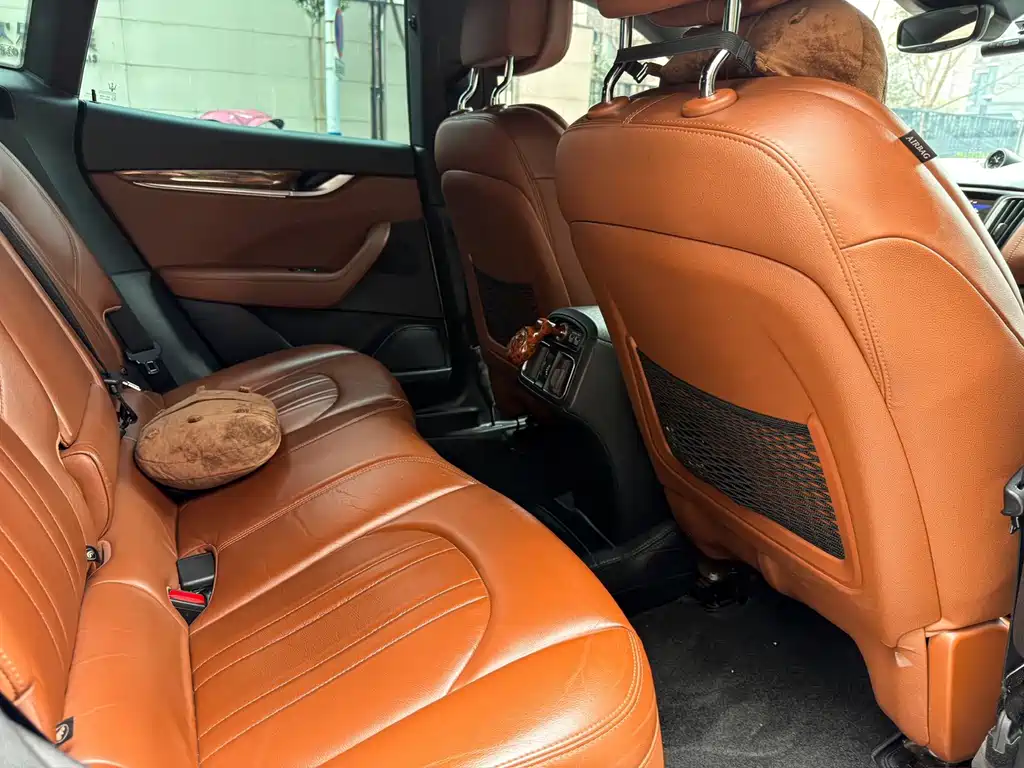 Levante 3.0 T S Standard