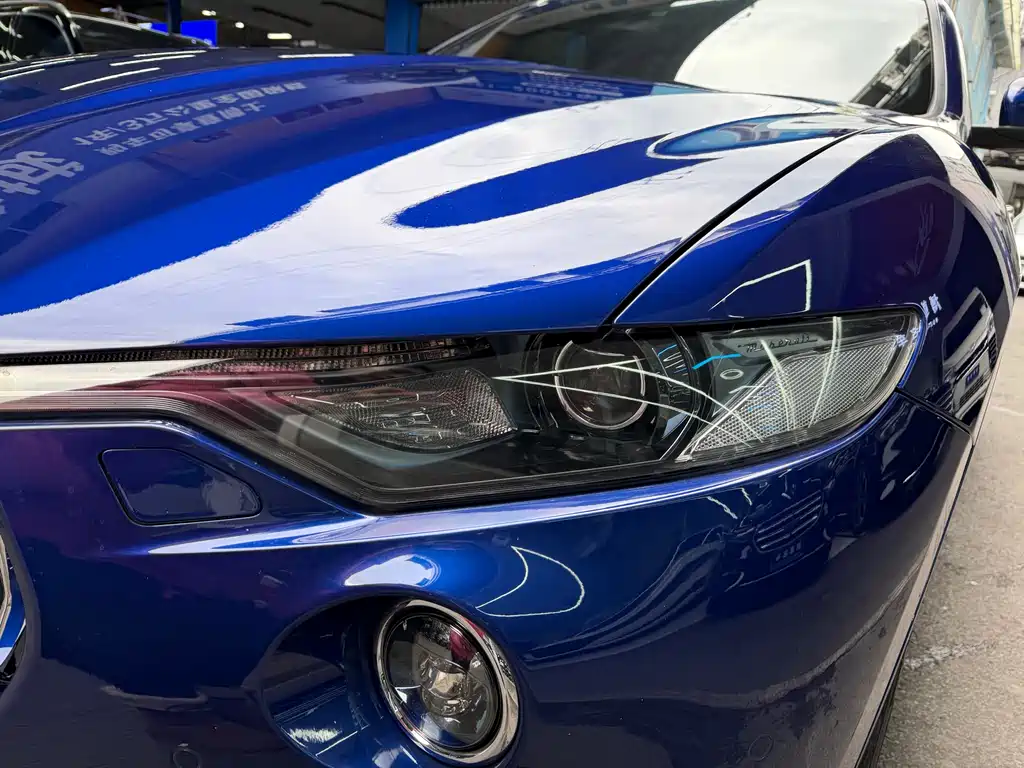 Levante 3.0 T Standard