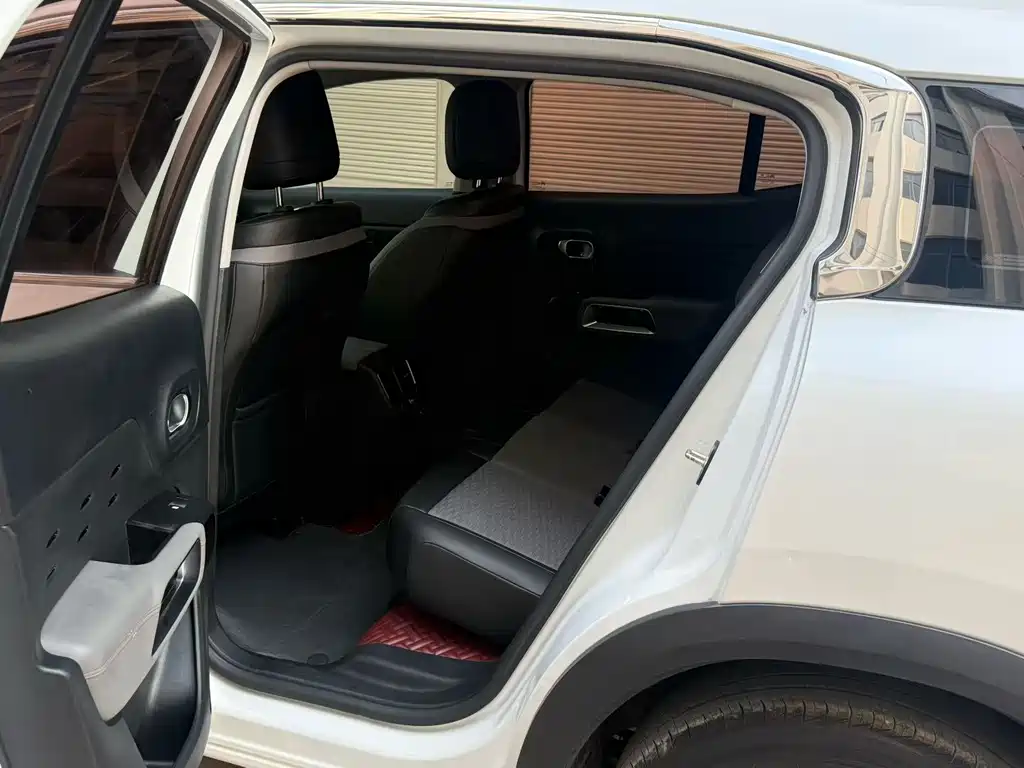 C5 Aircross 350 THP Pleasure