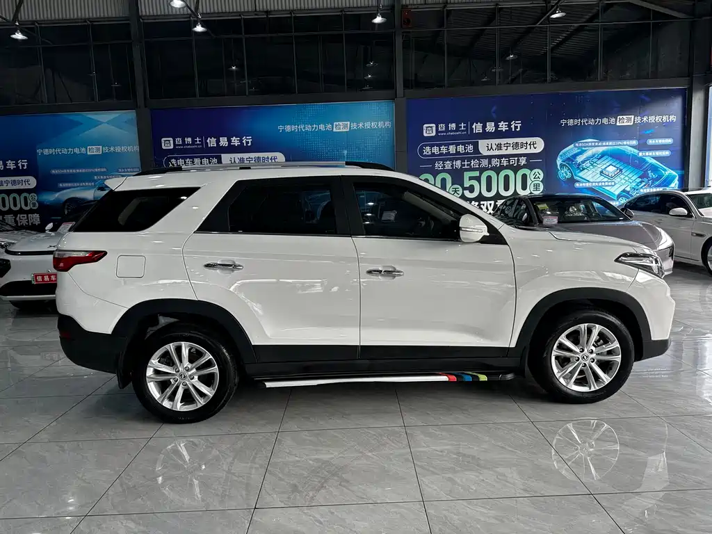 Fengguang S560 1.8 L CVT Elite
