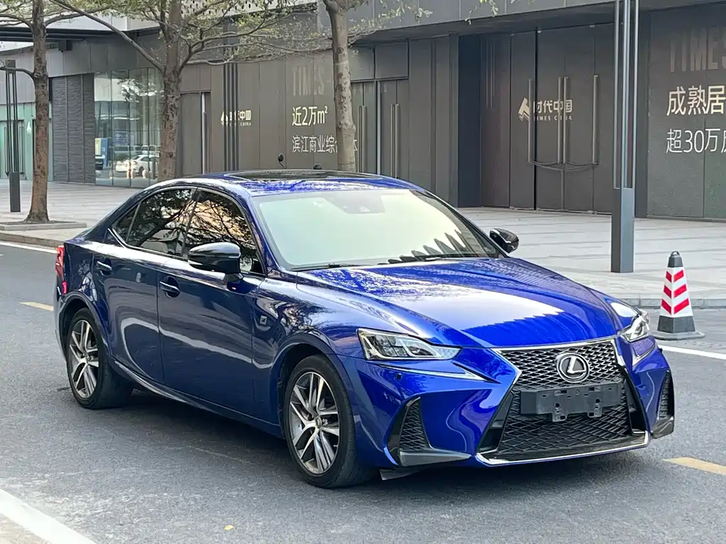 Lexus IS 300 F SPORT