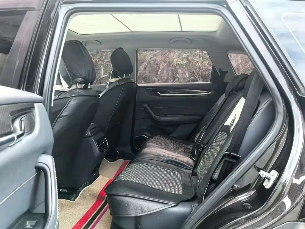 Brilliance V7 280 T DCT Luxury 5-seat