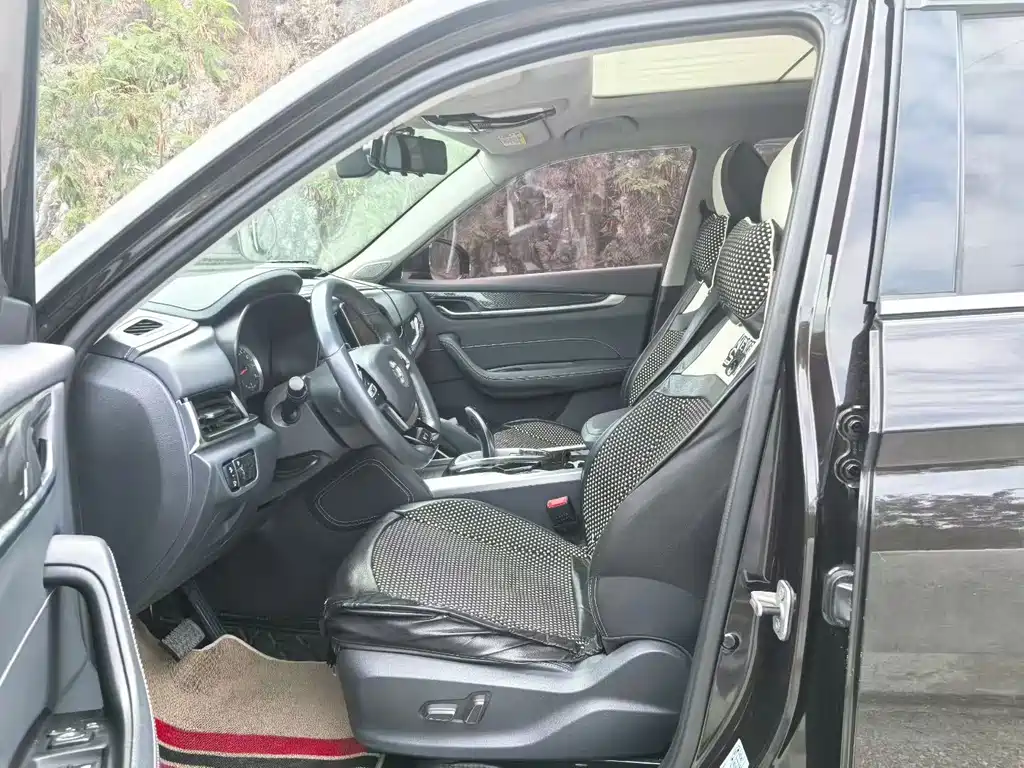 Brilliance V7 280 T DCT Luxury 5-seat