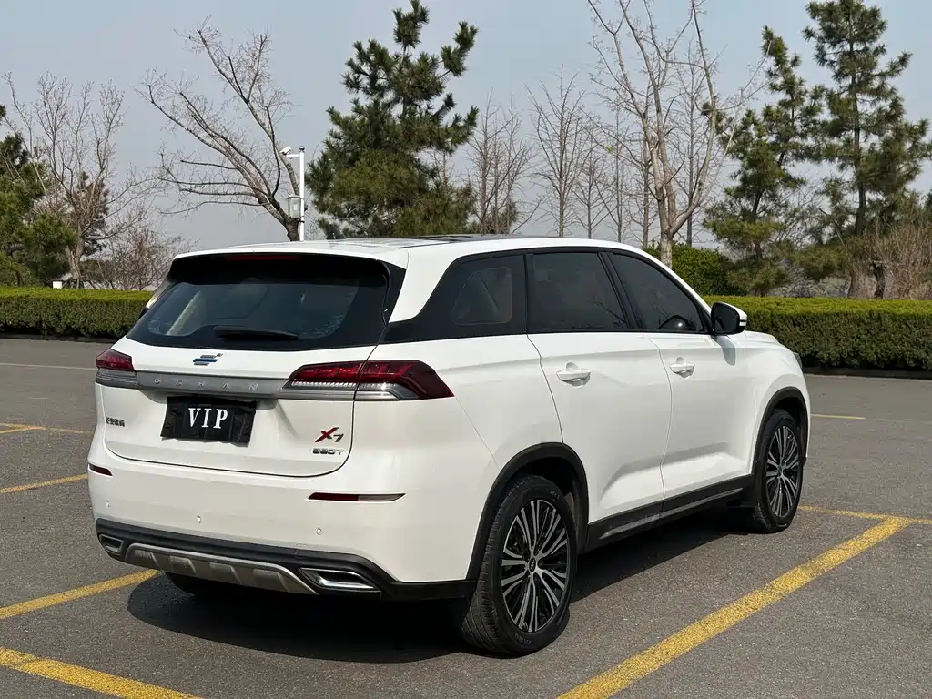 Changan Oshan X7 1.5 T Auto Luxury