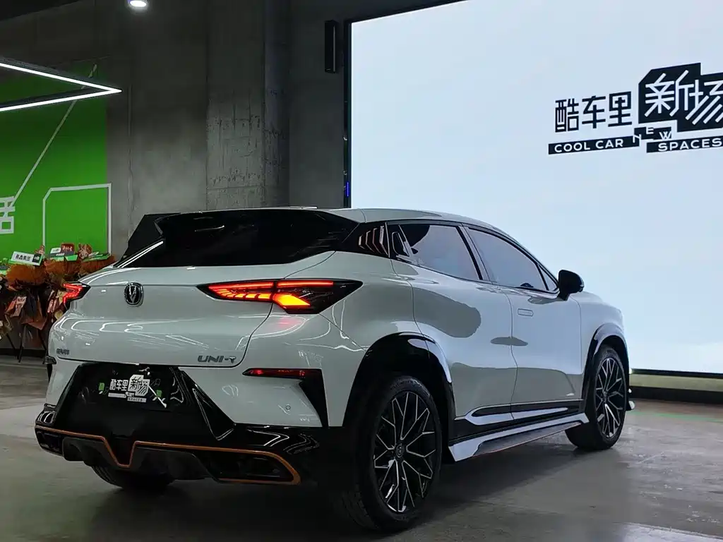 Changan UNI-T 1.5 T Distinguished