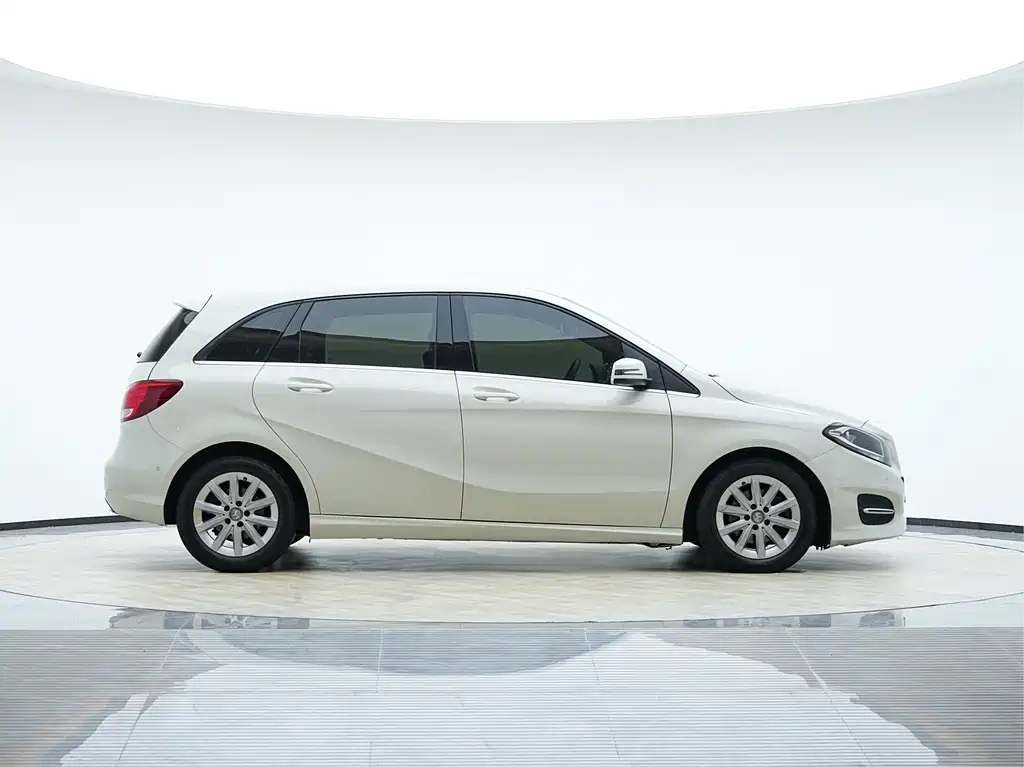 Mercedes-Benz B-Class B 180