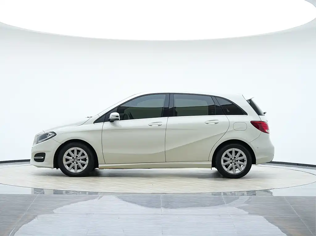 Mercedes-Benz B-Class B 180