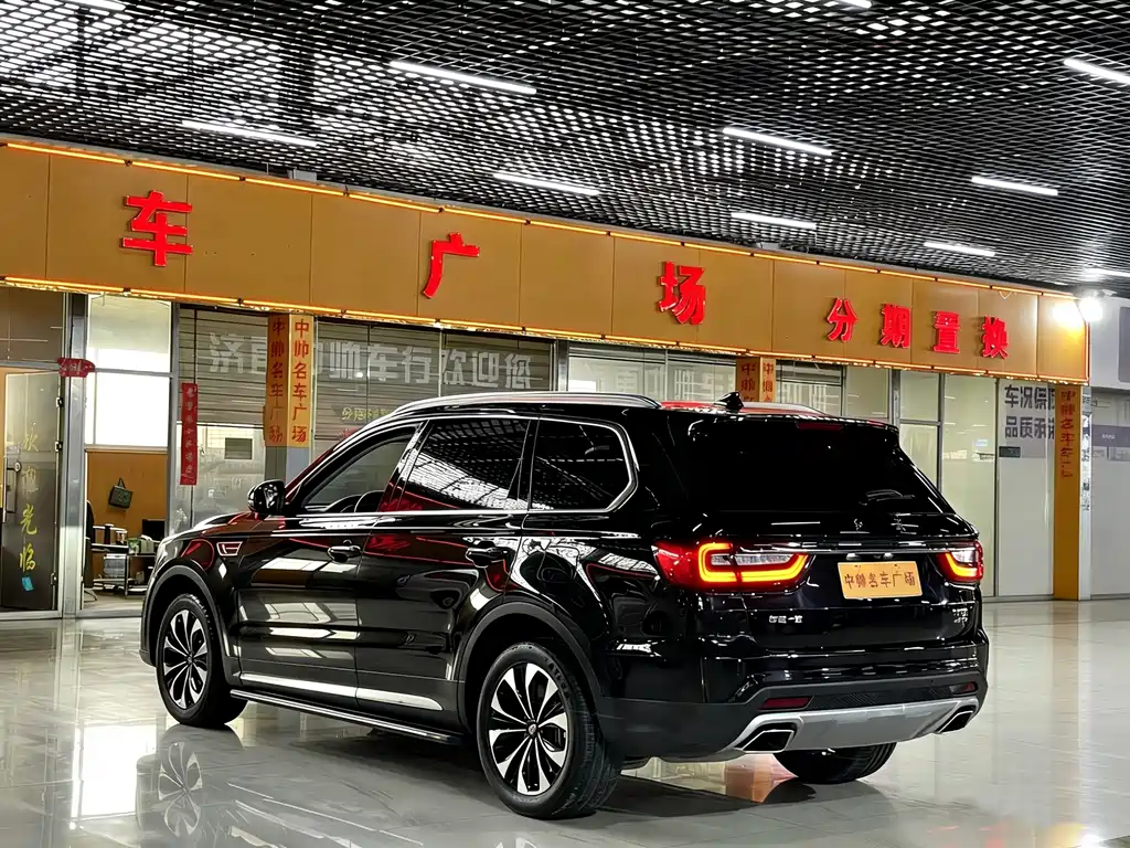 Hongqi HS7 2.0 T DCT 2 WD Connected Flagship Enjoyment 5-seat