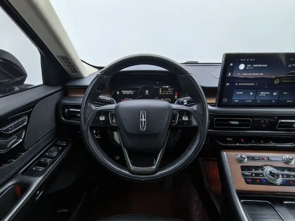 Aviator 3.0 T V6 4 WD Premium