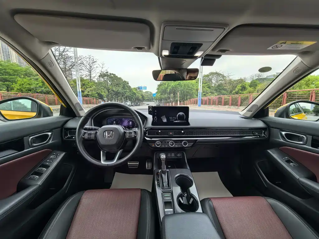 Integra 240 TURBO CVT Premium