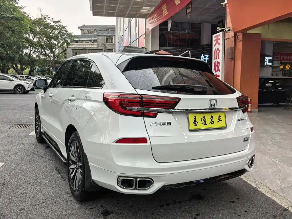 Avancier 370 TURBO 2 WD Luxury