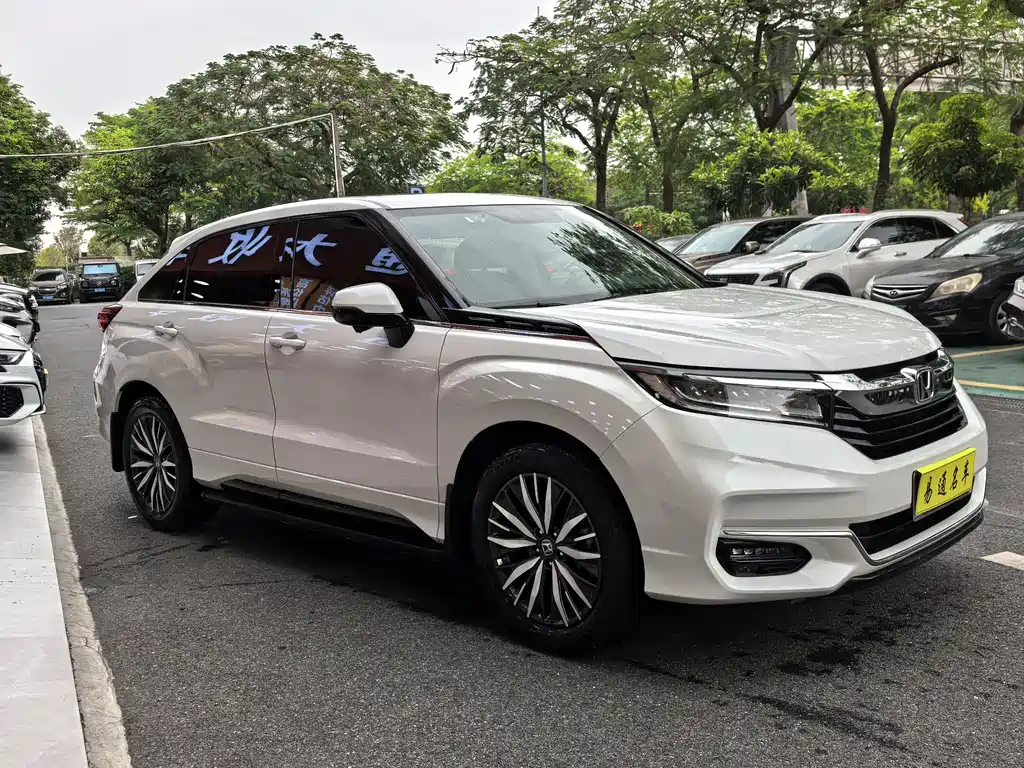 Avancier 370 TURBO 2 WD Luxury