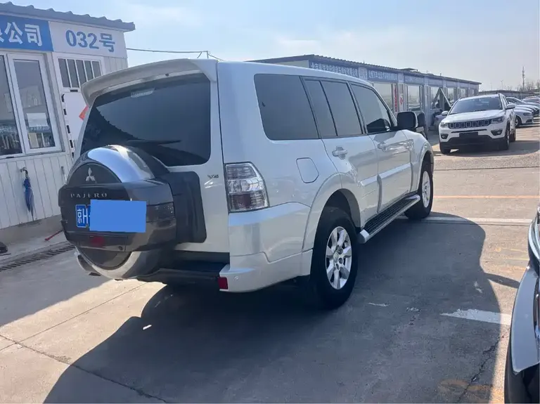 Mitsubishi Pajero (Import) 3.0 L Auto Standard CN-V