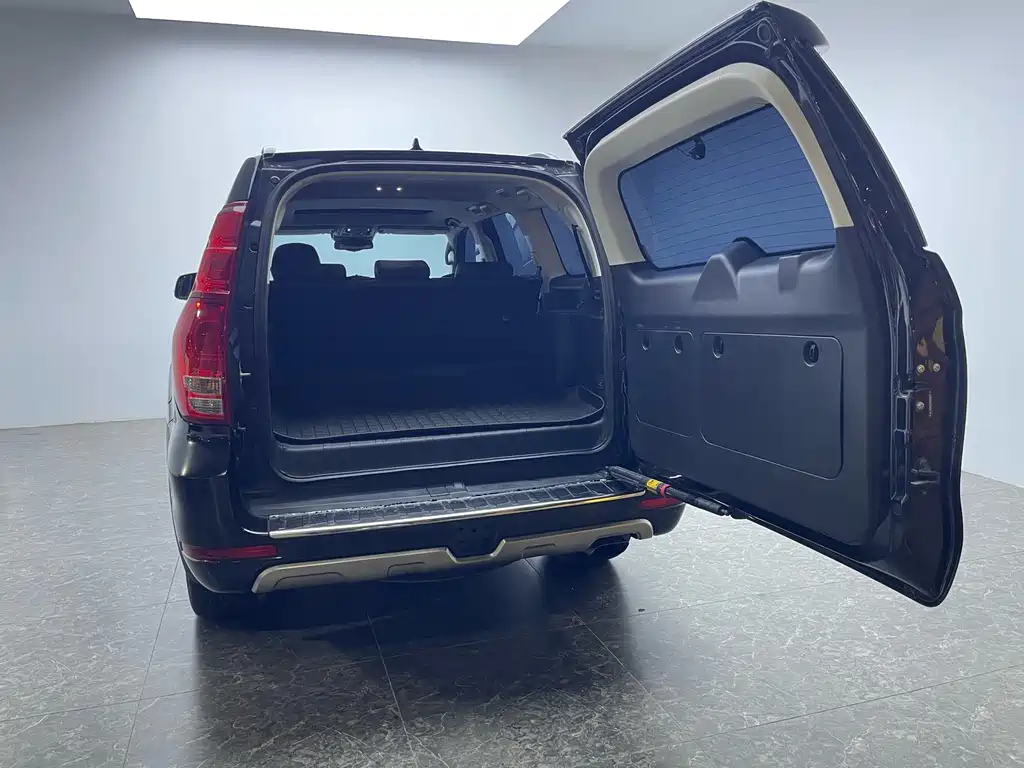 Haval H9 2.0 T Gasoline 4 WD Luxury 7-seat