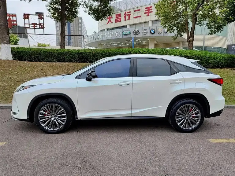 Lexus RX Facelift 300 2 WD Elite