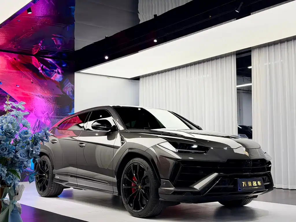 Urus 4.0 T V8 S