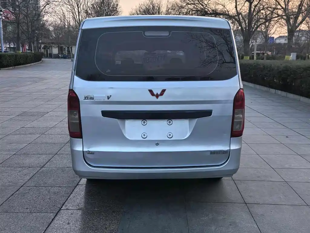Wuling Rongguang V 1.5 L Utility