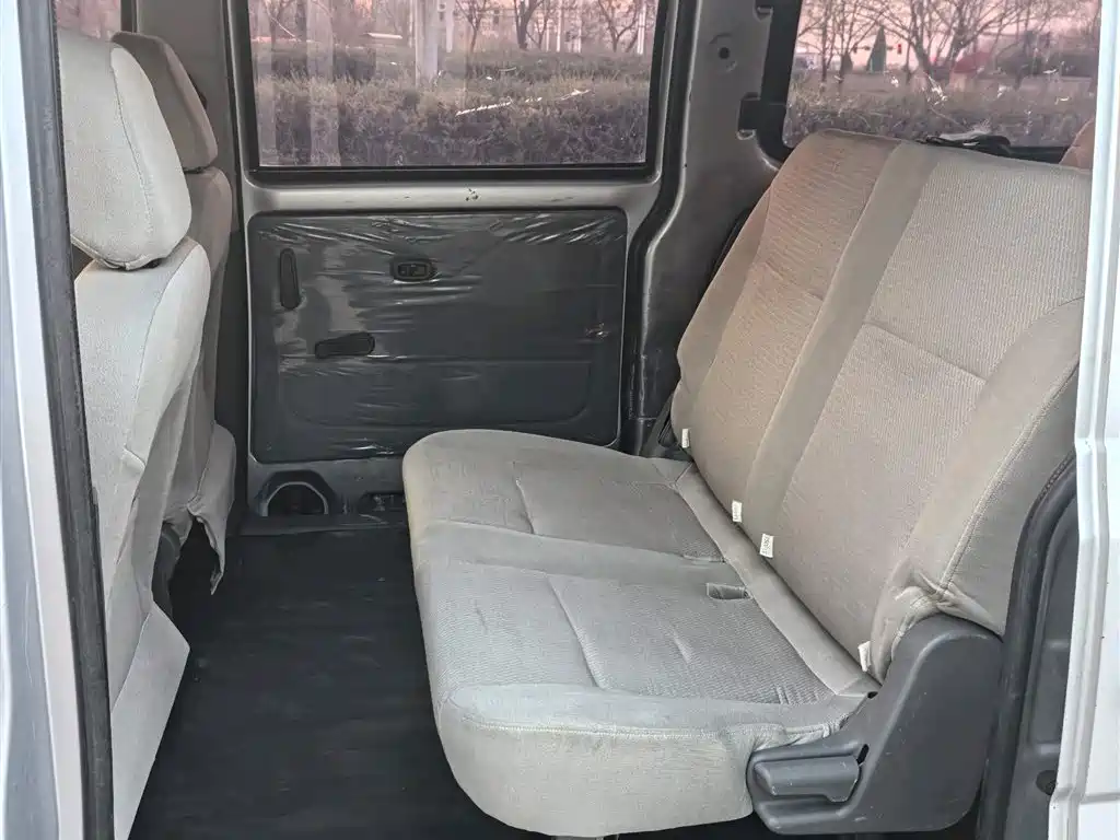Wuling Rongguang V 1.5 L Utility