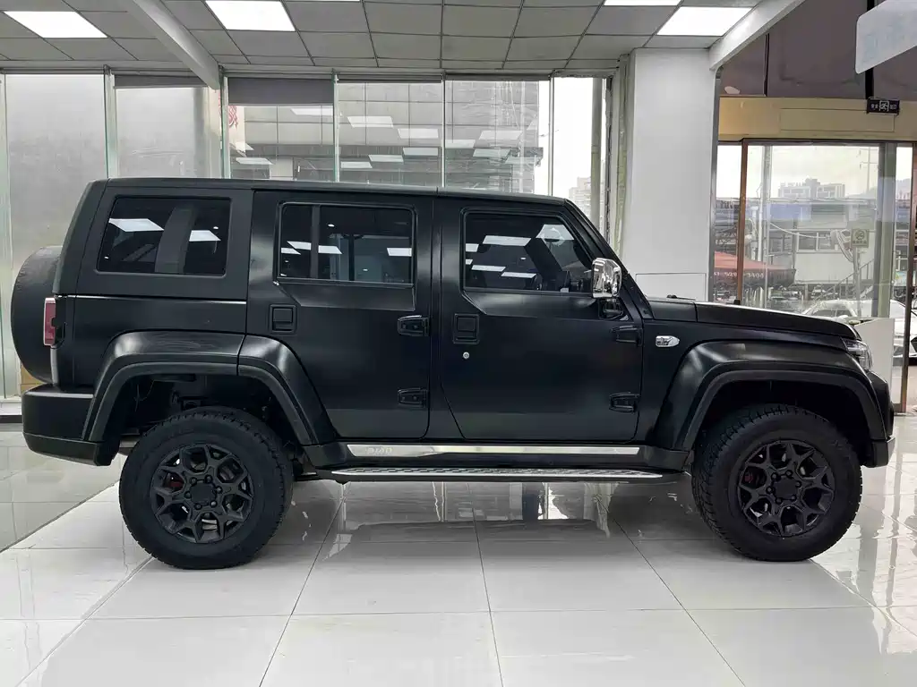 BAIC BJ40 2.0 D Auto 4 WD Blade Hero Swordsman (Front/Rear E-Lock)