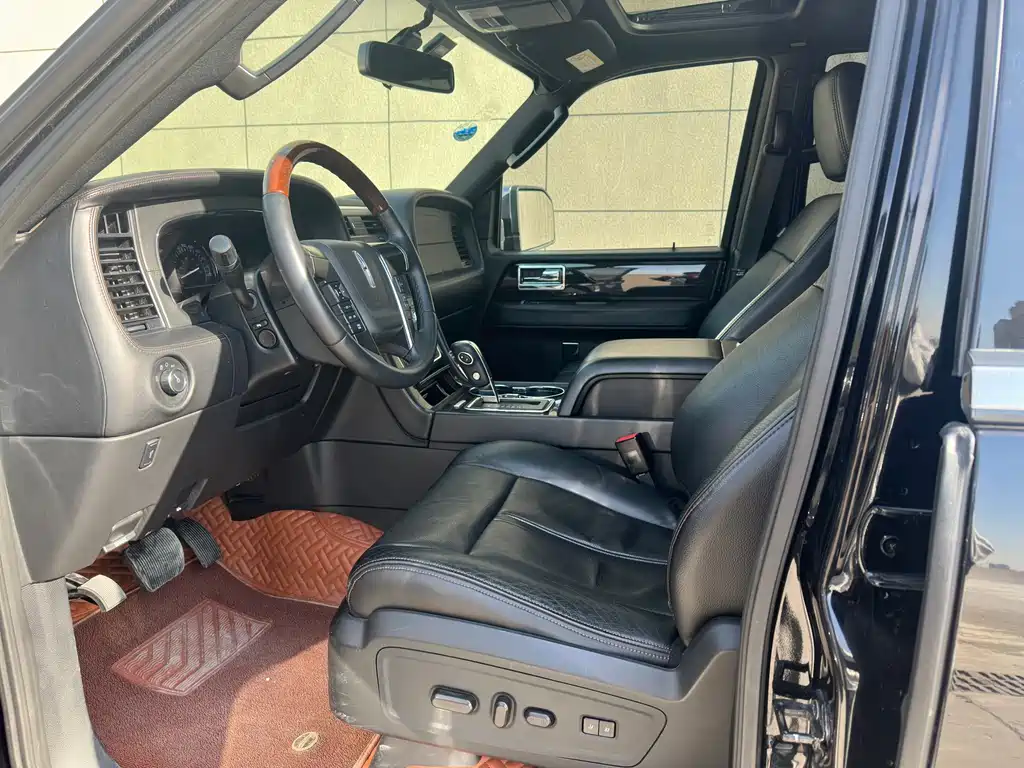 Navigator 3.5 T AWD
