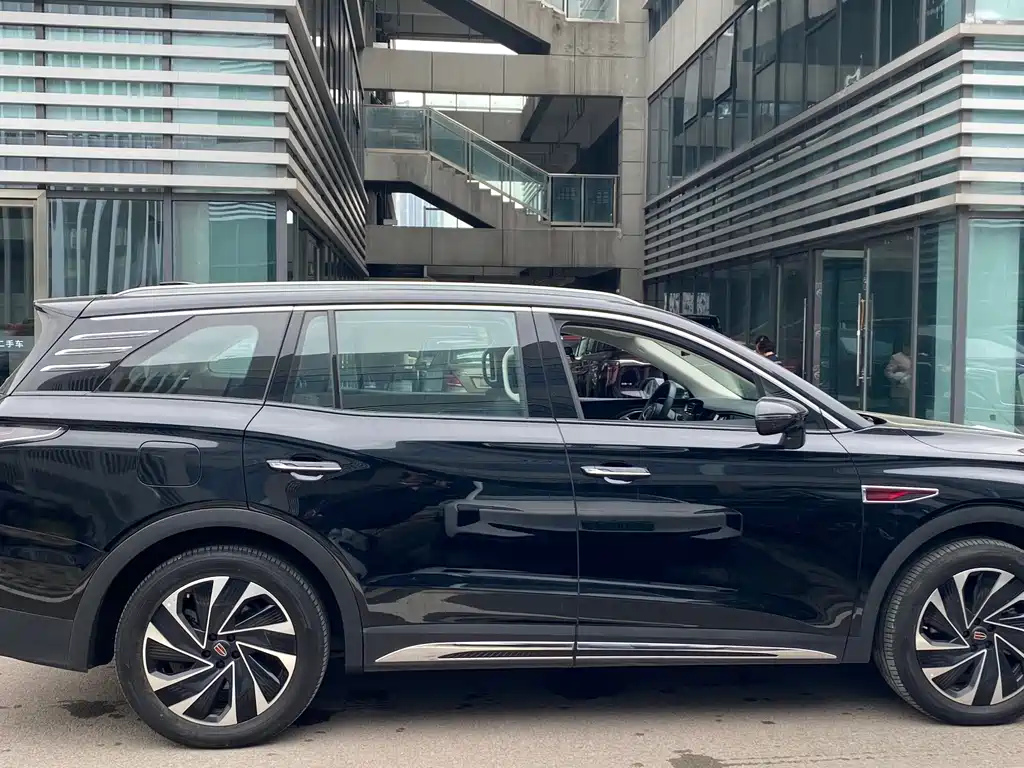 Hongqi HS7 PHEV 2.0 T PHEV 4 WD Flagship Smooth 6-seat