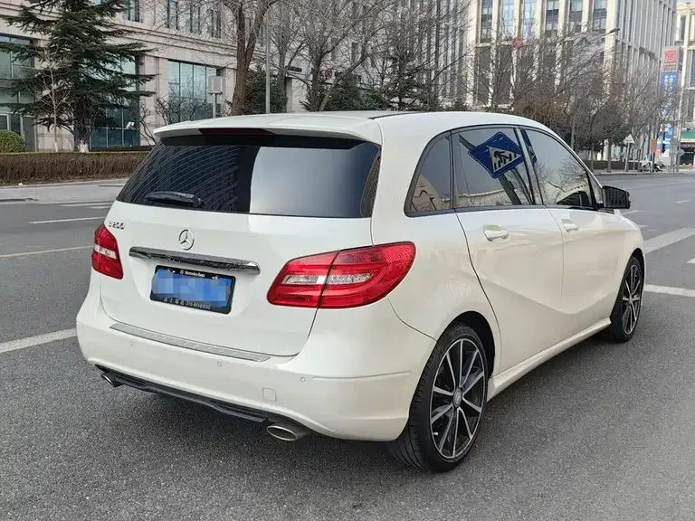 Mercedes-Benz B-Class B 200