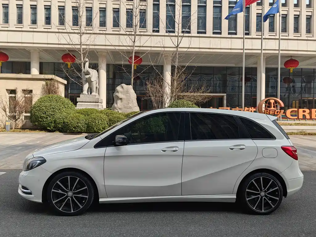 Mercedes-Benz B-Class B 200