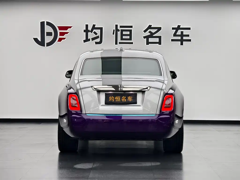 Phantom 6.7 T LWB Range