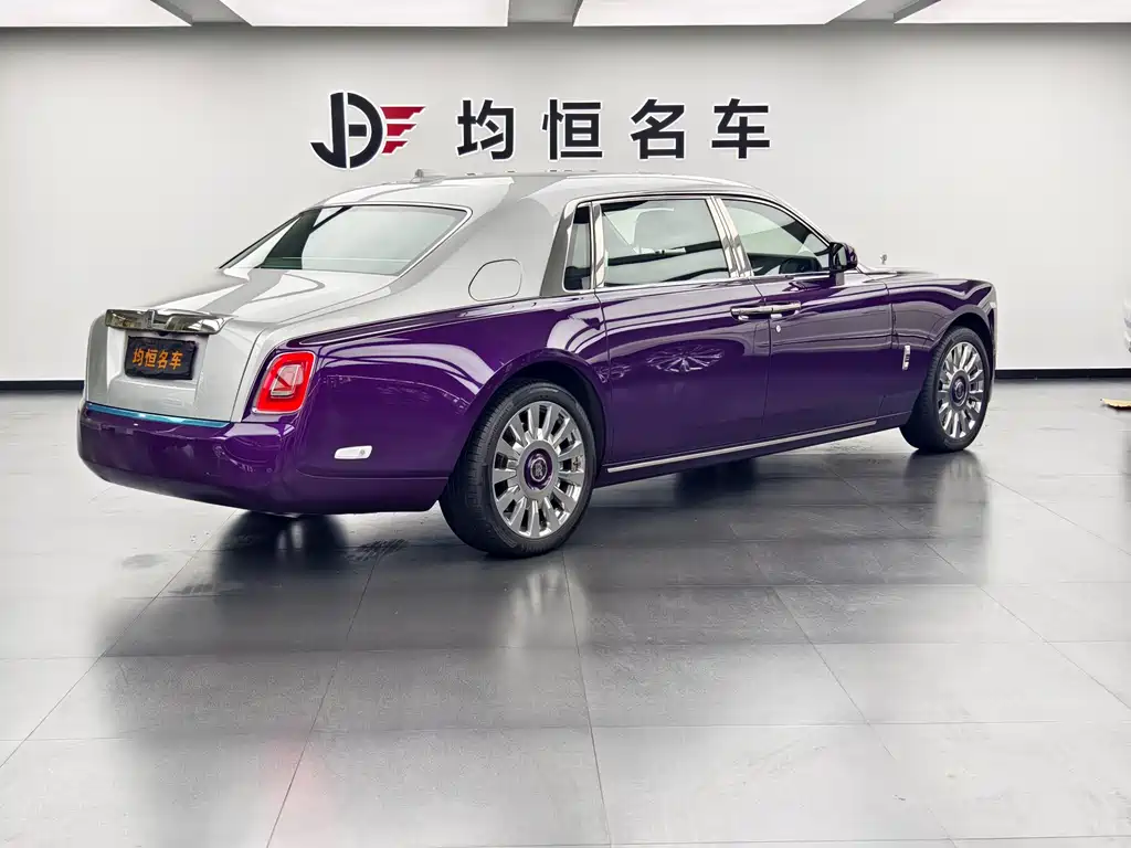 Phantom 6.7 T LWB Range