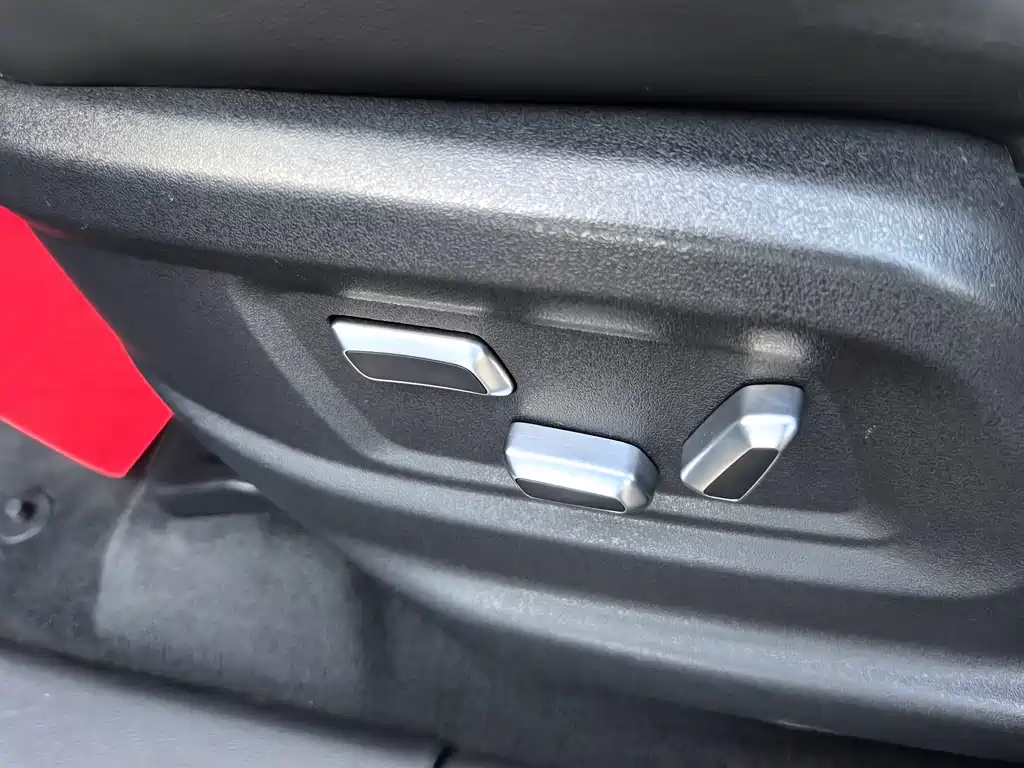Hongqi HS7 3.0 T Auto 4 WD Connected Flagship