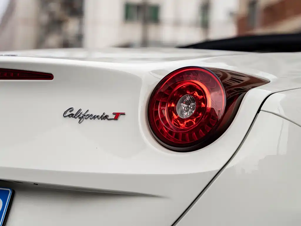 California T 3.9 T Standard