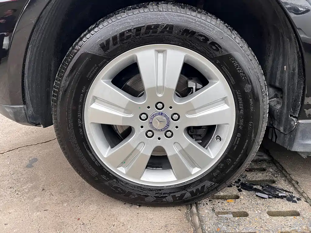 Mercedes-Benz M-Class ML 300 4 MATIC