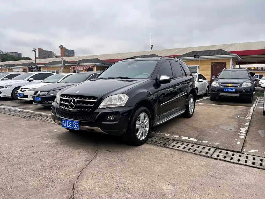 Mercedes-Benz M-Class ML 300 4 MATIC