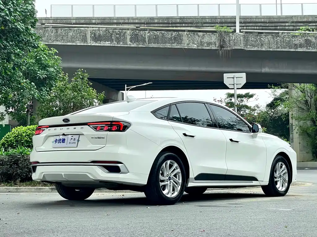 Mondeo 1.5 T EcoBoost Comfort Elegant