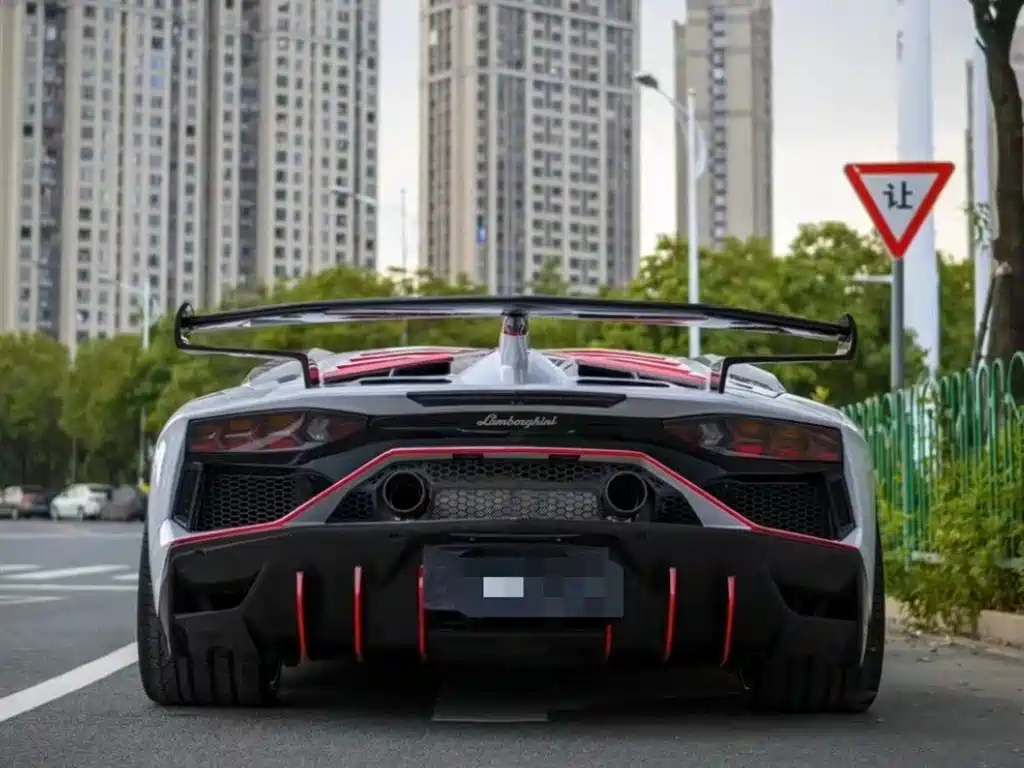 Aventador LP 700-4