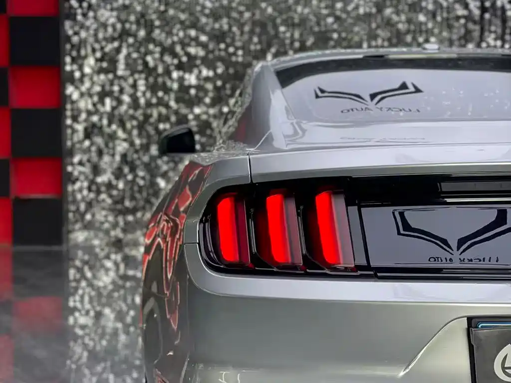 Mustang 2.3 T Performance