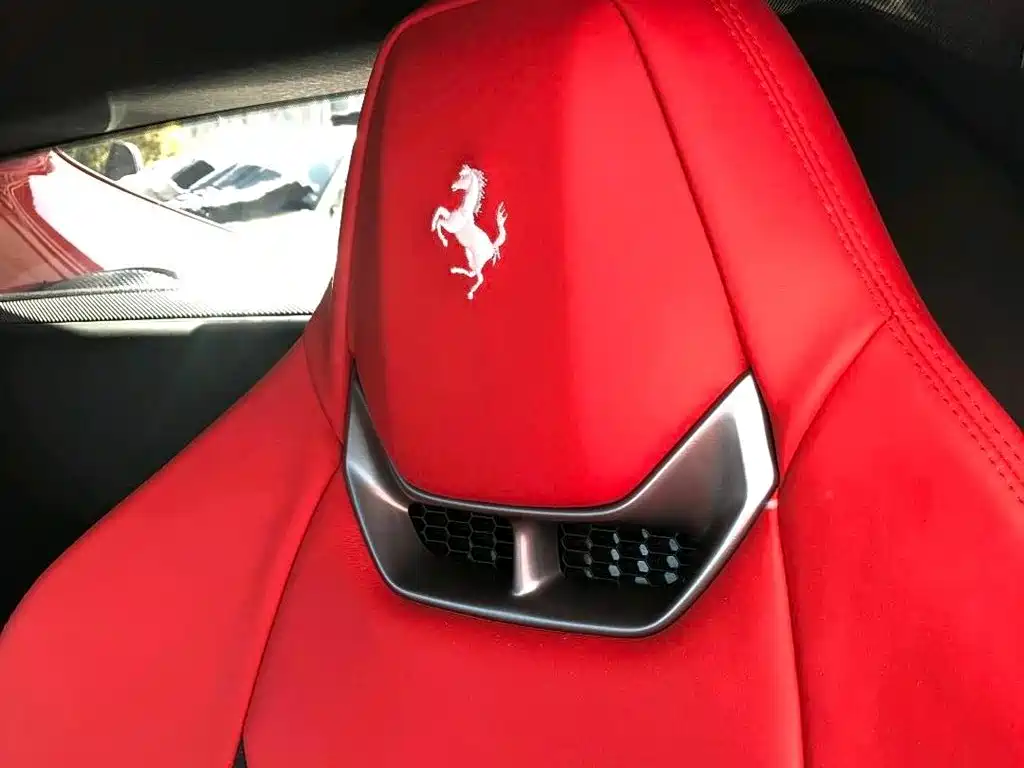 Ferrari 296 3.0 T V6 GTB