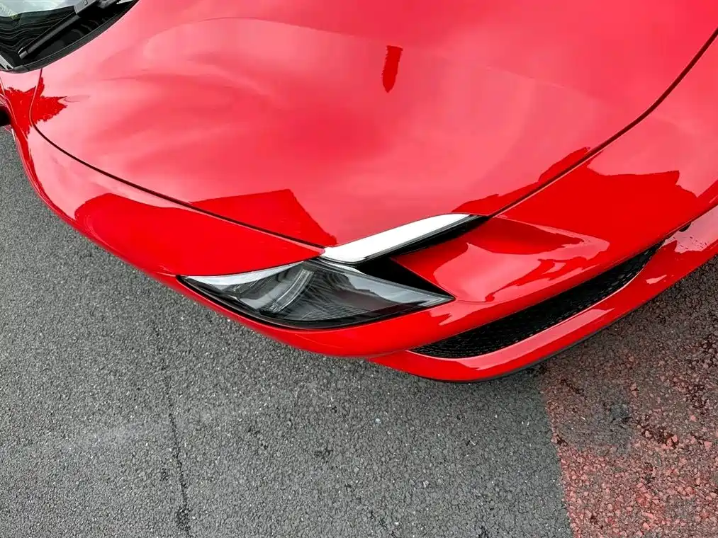 Ferrari 296 3.0 T V6 GTB