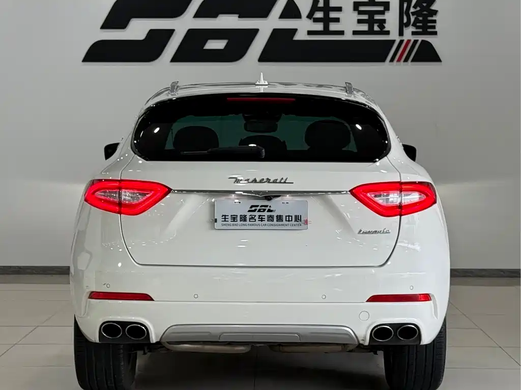 Levante 3.0 T Standard