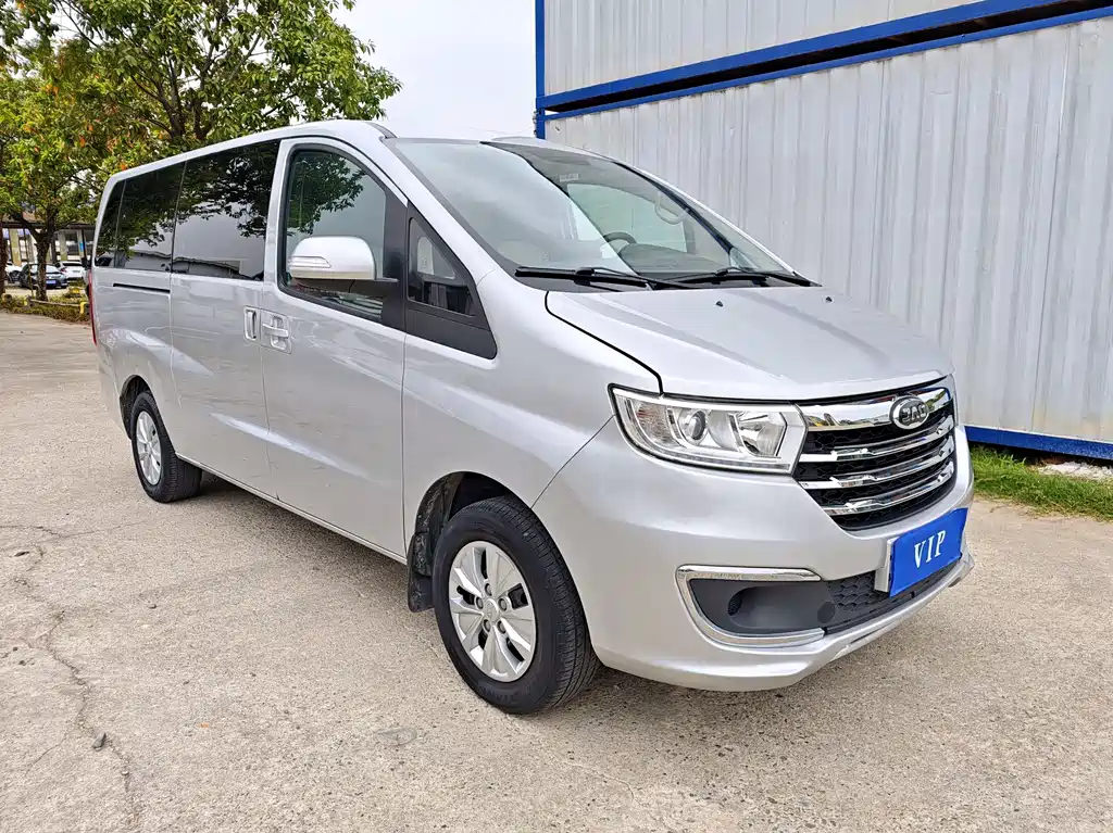 Refine M3 PLUS 1.5 T 7 8-seat Connected