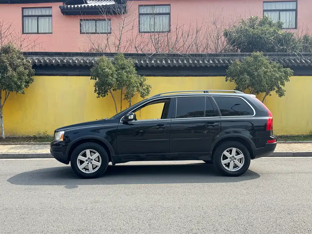 Volvo XC90 沃尔沃XC90 2010款 2.5 T AWD
