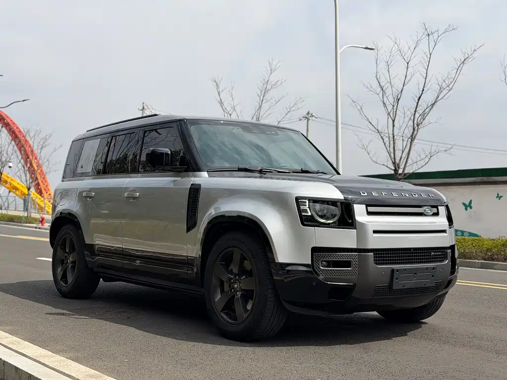 Land Rover Defender 110 P400 X-DYNAMIC HSE