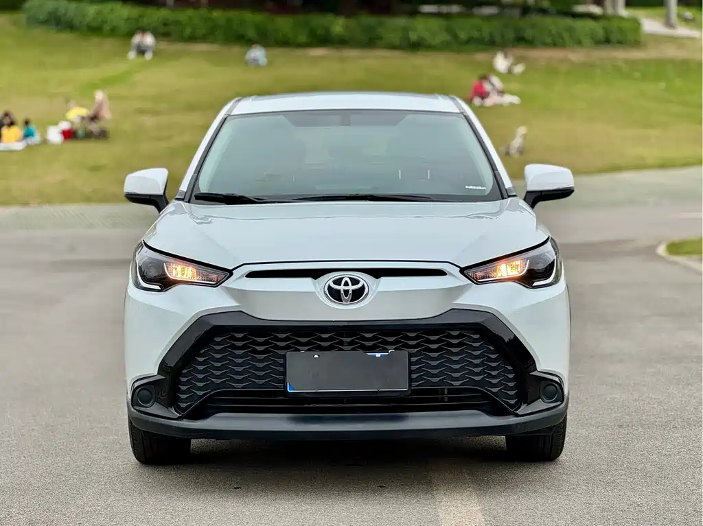 Frontlander 2.0 L CVT Elite plus
