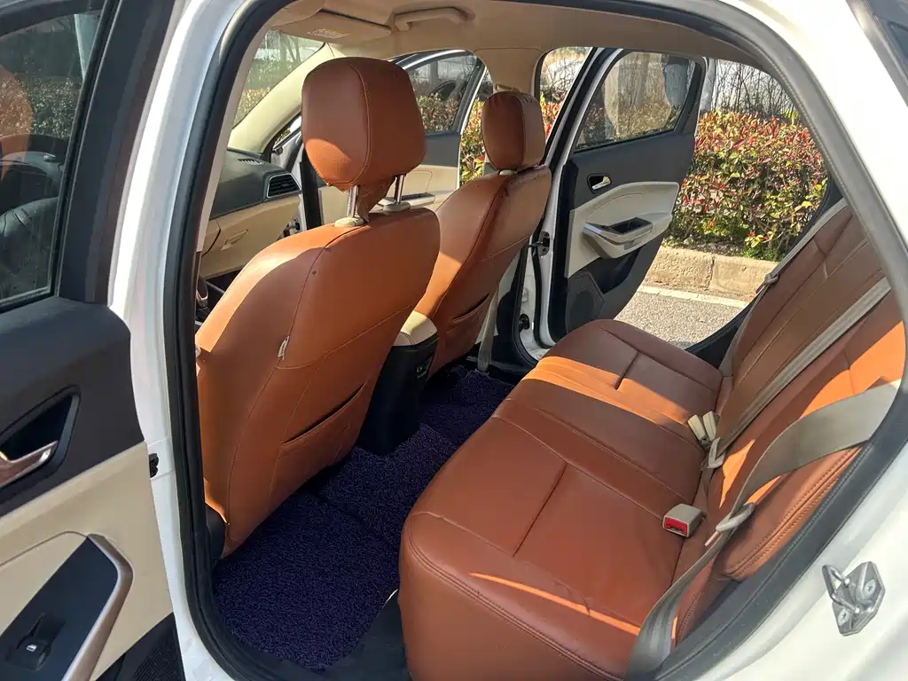 Escort Facelift 1.5 L Auto Comfort